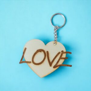 Brelok serce z napisem LOVE