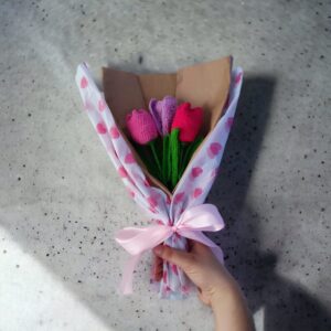 Bukiet 3 tulipany odcienie różu na szydełku