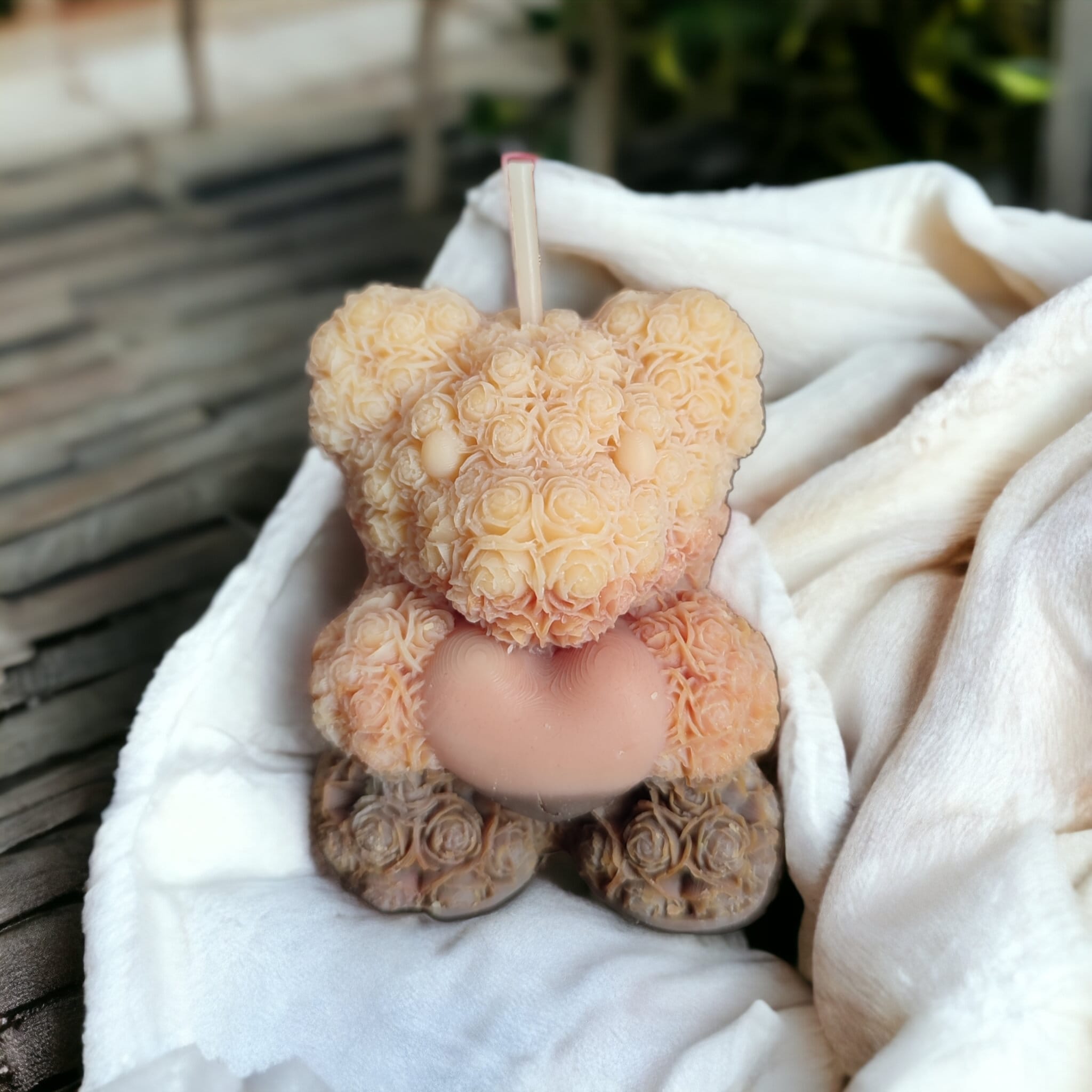 Świeca sojowa kwiatowy miś z sercem - różne kolory i zapachy