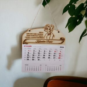 Kalendarz dla Babci z sentencją ze sklejki
