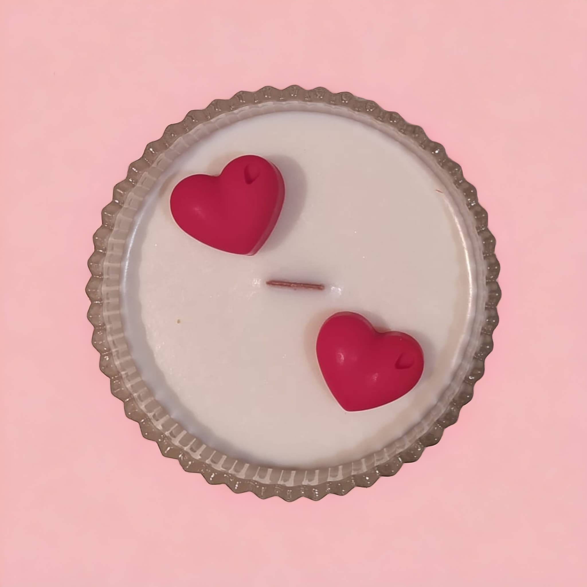 Dwa małe czerwone serca