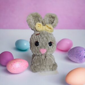 Mini królik na szydełku - seria Mini Mini