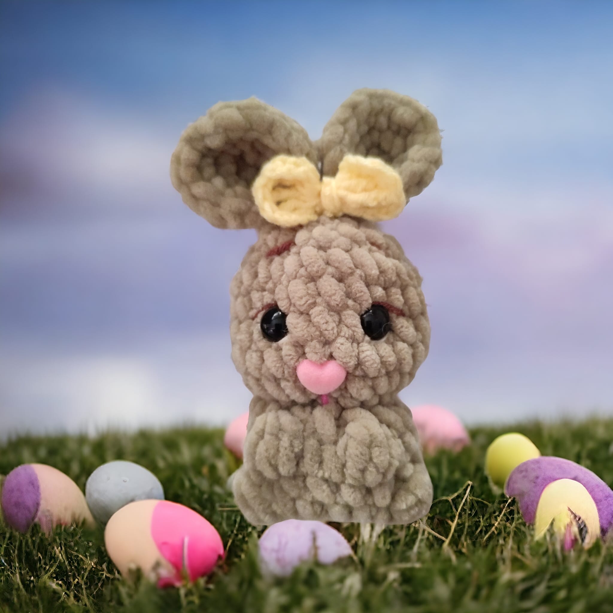 Mini królik na szydełku - seria Mini Mini - obrazek 2