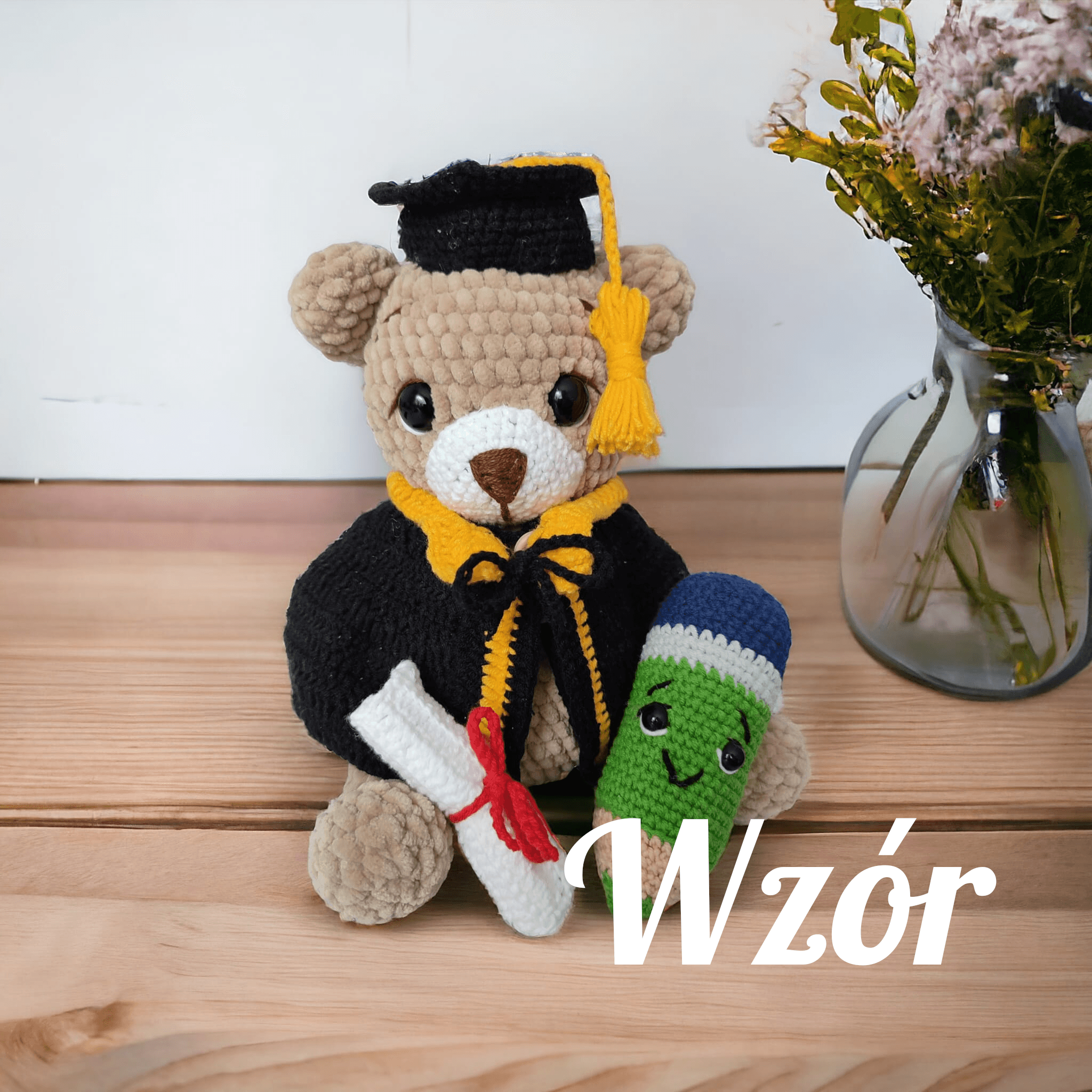 Misiek Absolwent - wzór szydełkowy na misia PDF